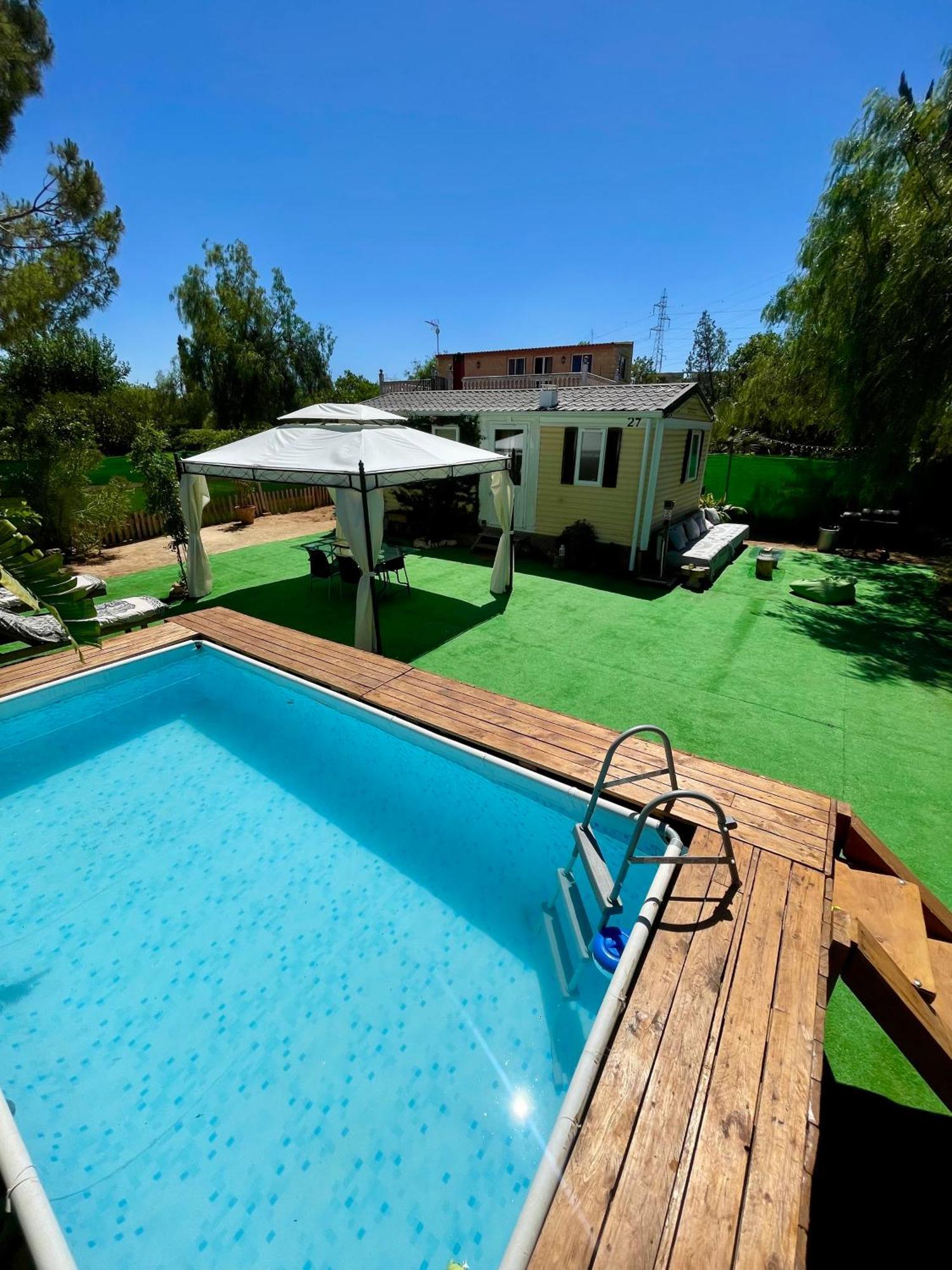 Nomada, Chalet Con Piscina En Alcalá de Guadaira Exterior foto